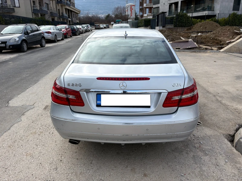 Mercedes-Benz E 220 CDI АВТОМАТИК , снимка 6 - Автомобили и джипове - 52966119