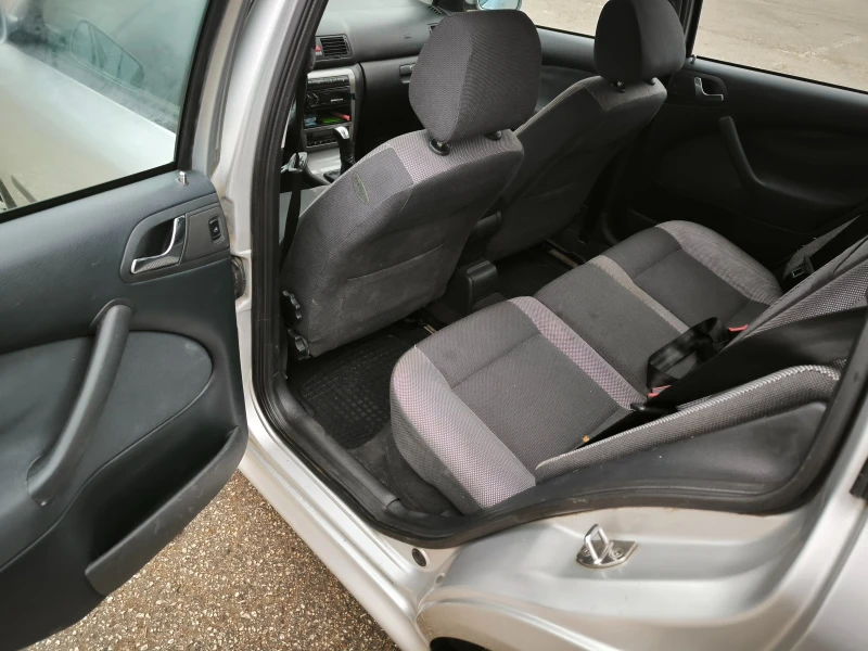 Skoda Octavia, снимка 9 - Автомобили и джипове - 52858429