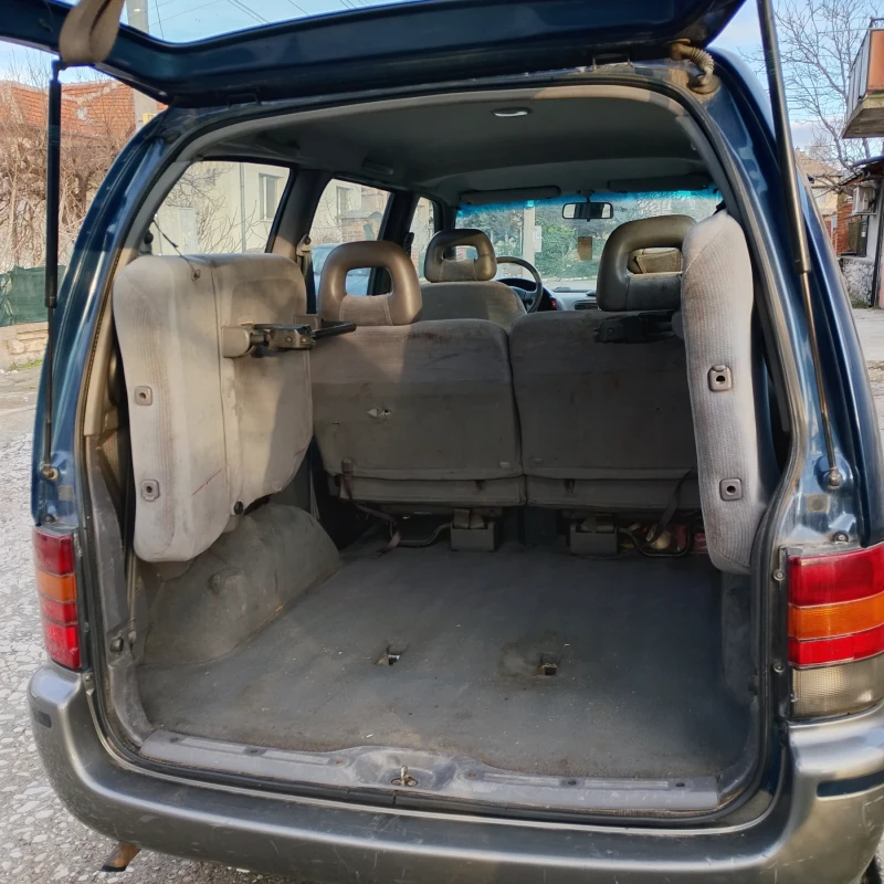 Nissan Serena, снимка 5 - Автомобили и джипове - 53108432