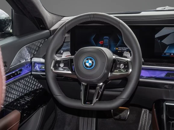BMW 750 e xDrive M-Sport Pro = NEW = Гаранция - изображение 7