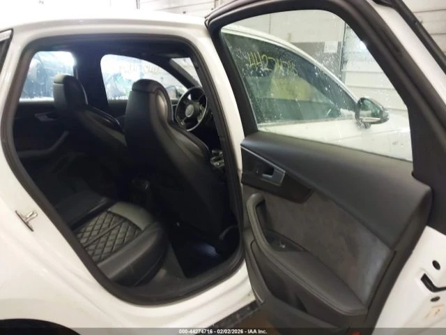 Audi S4 PREMIUM PLUS* Quattro* Камера* Bang&Olufsen* Ambie, снимка 10 - Автомобили и джипове - 53577403