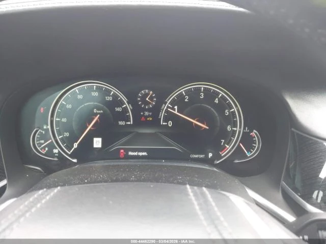 BMW 750 i* XDRIVE* MPACK* DISTRONIC* HEAD-UP* HARMAN/KARDO, снимка 12 - Автомобили и джипове - 54184982