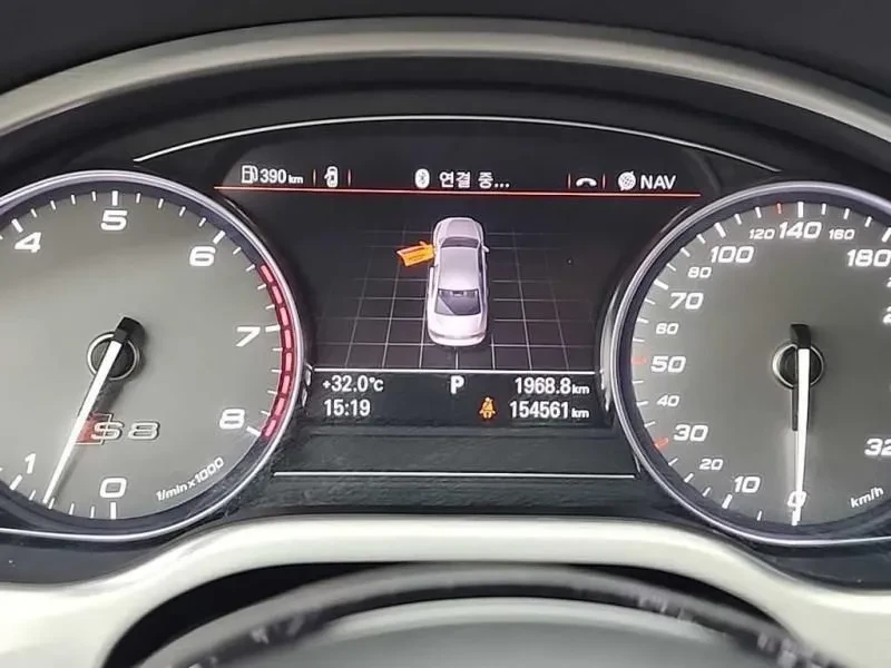 Audi S8 4.0 TFSI Quattro, снимка 6 - Автомобили и джипове - 54203809