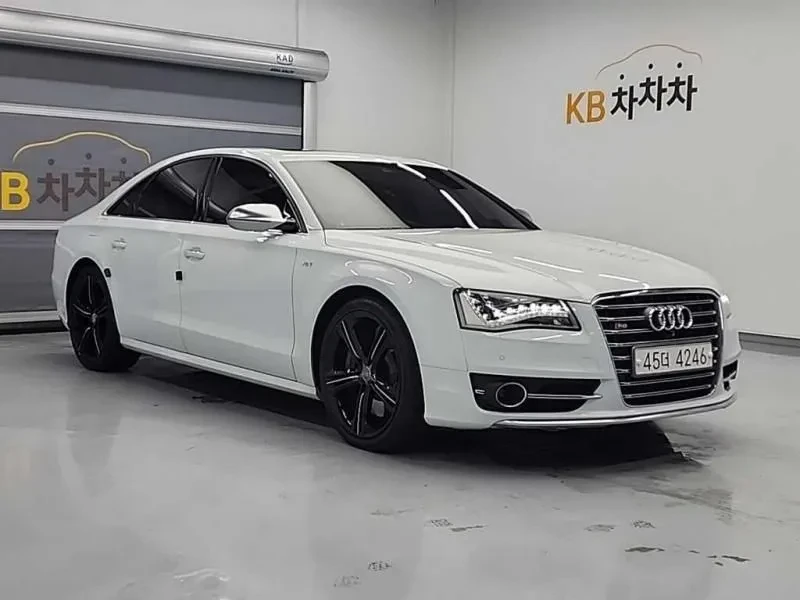 Audi S8 4.0 TFSI Quattro, снимка 4 - Автомобили и джипове - 54203809