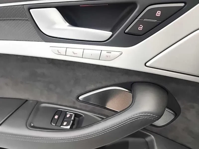 Audi S8 4.0 TFSI Quattro, снимка 14 - Автомобили и джипове - 54203809