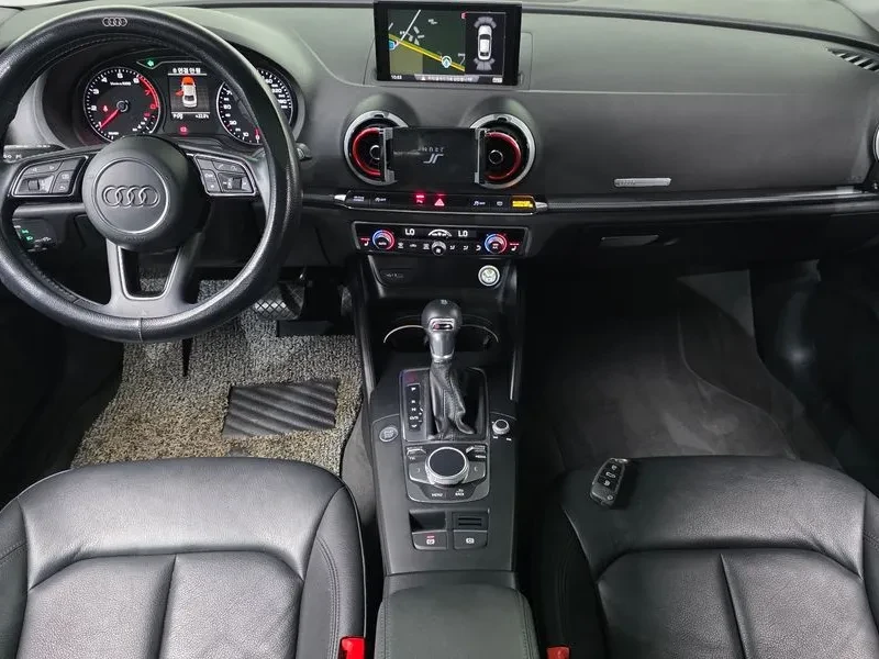 Audi A3 40 Tfsi , снимка 7 - Автомобили и джипове - 55816565