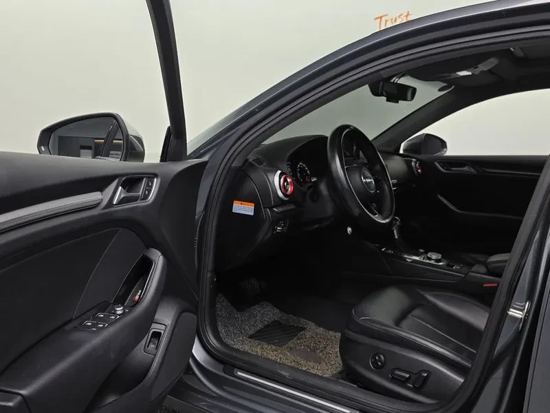 Audi A3 40 Tfsi , снимка 10 - Автомобили и джипове - 55816565