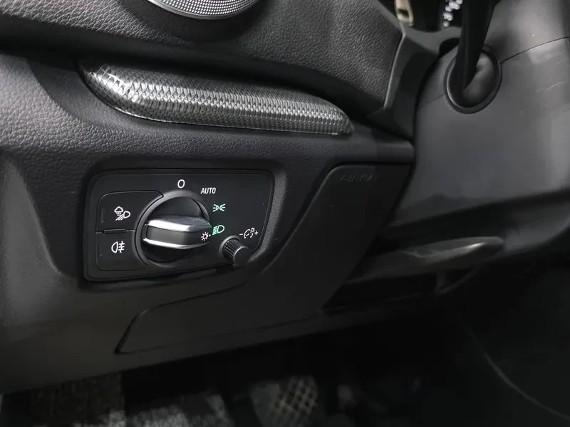 Audi A3 40 Tfsi , снимка 12 - Автомобили и джипове - 55816565