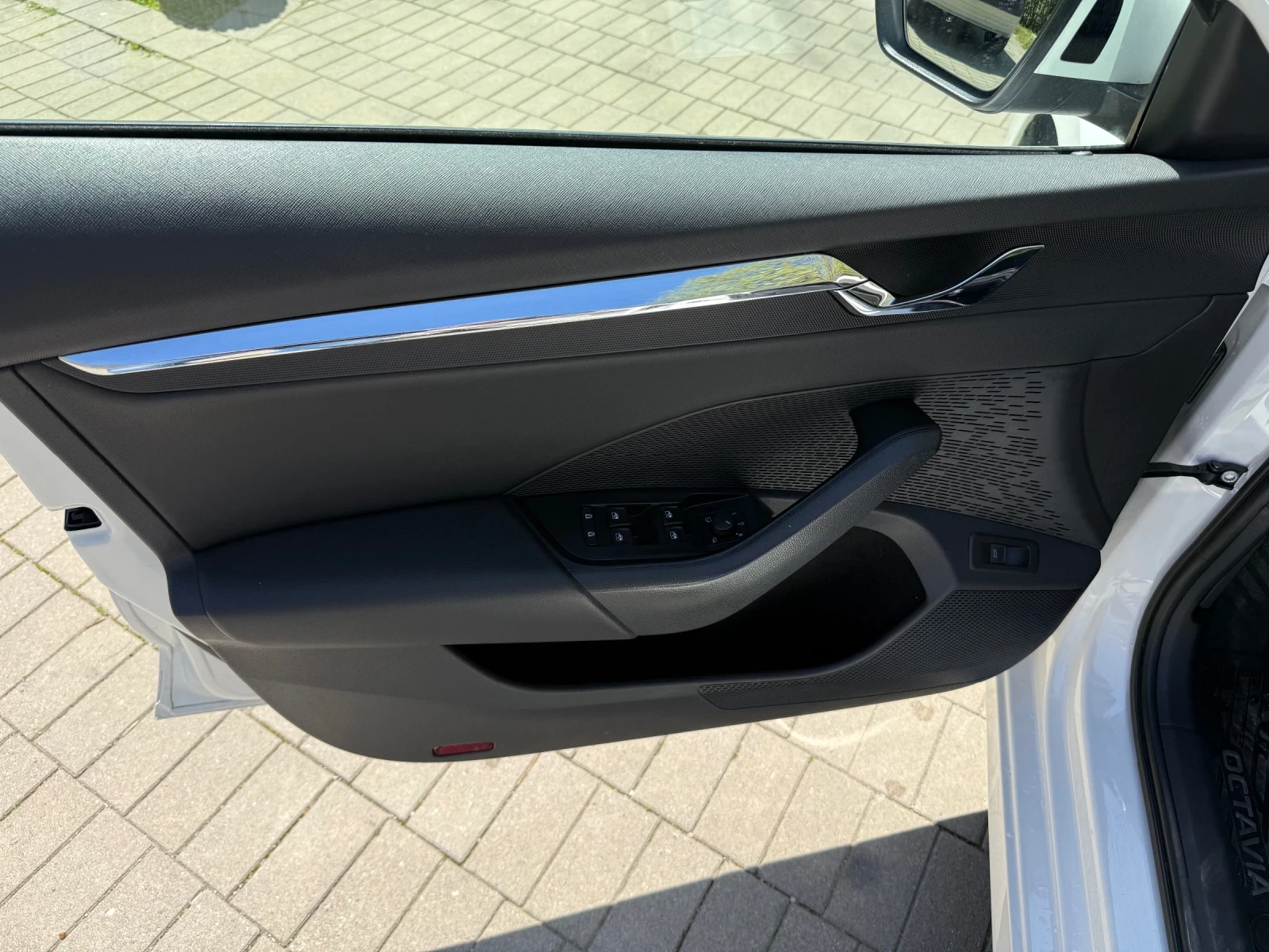 Skoda Octavia MATRIX 2.0TDI DSG - изображение 9