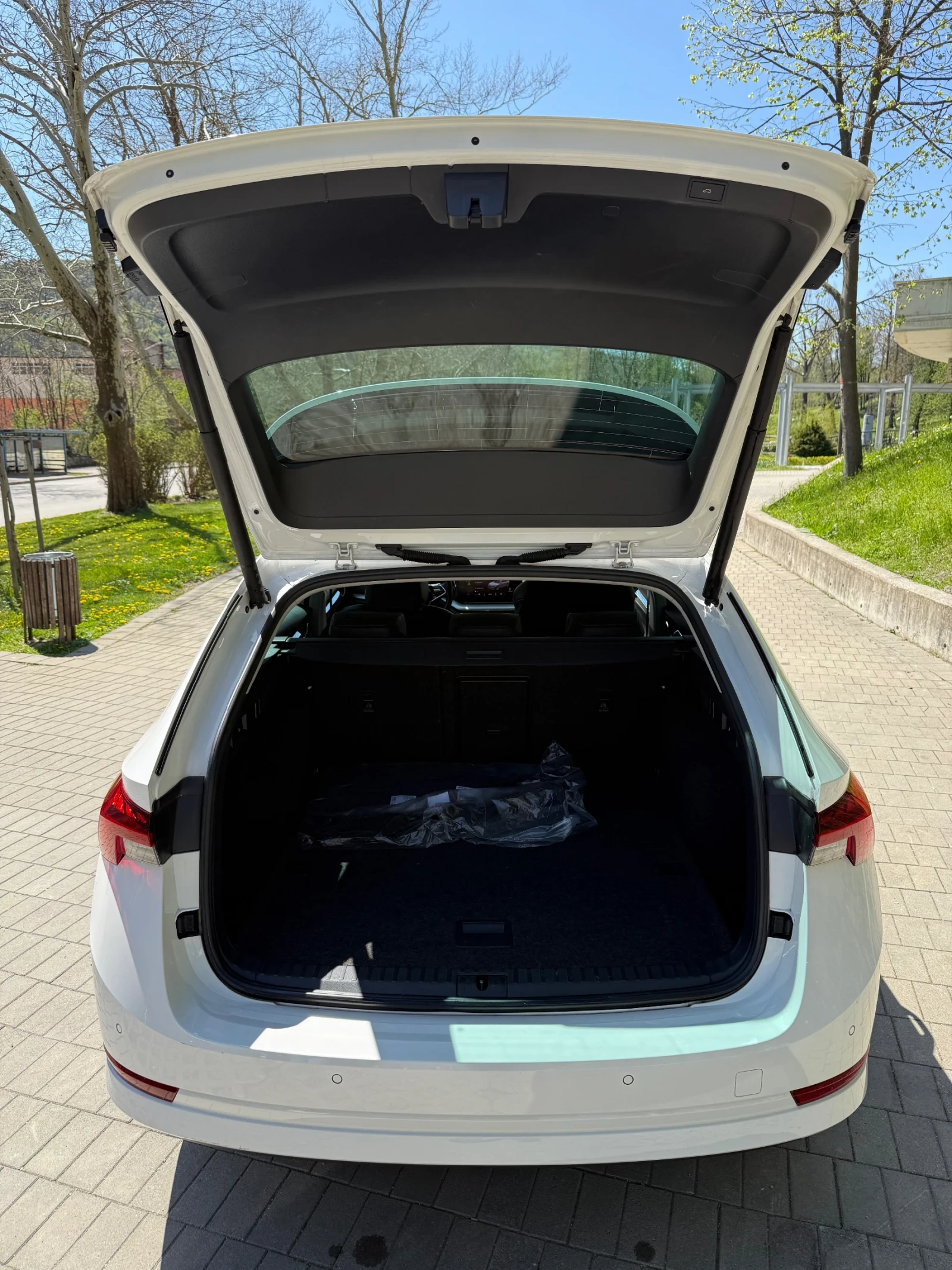 Skoda Octavia MATRIX 2.0TDI DSG - изображение 7