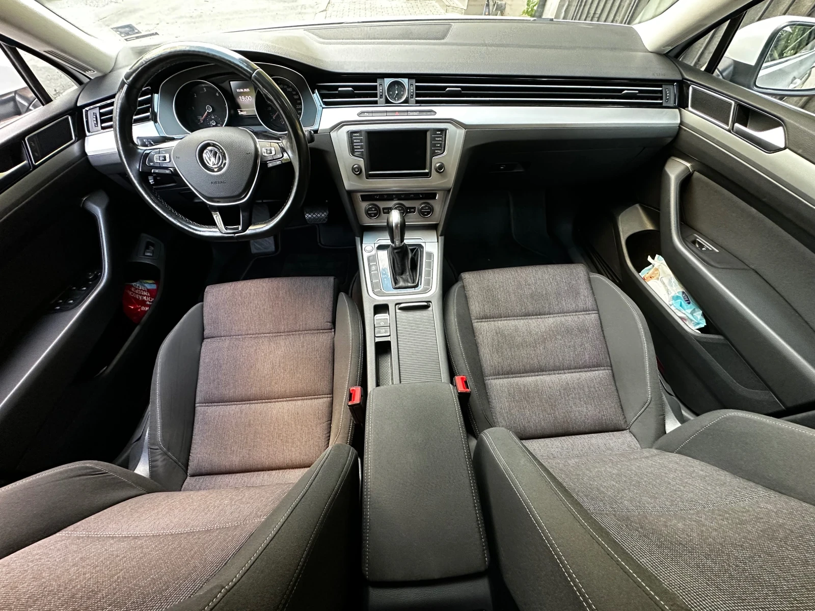 VW Passat 2016 / 2 TDI 150/ EVRO VI - изображение 9