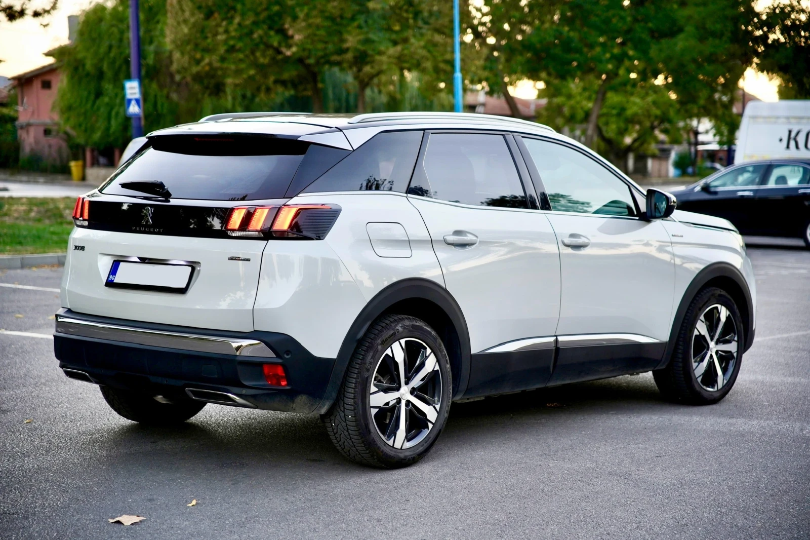 Peugeot 3008 BlueHDI* 76000km* Автомат 8ск* GT-line* Перла*  - изображение 5