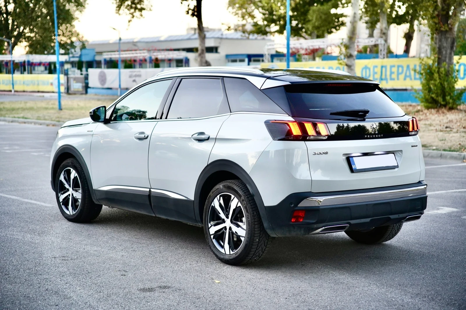 Peugeot 3008 BlueHDI* 76000km* Автомат 8ск* GT-line* Перла*  - изображение 3