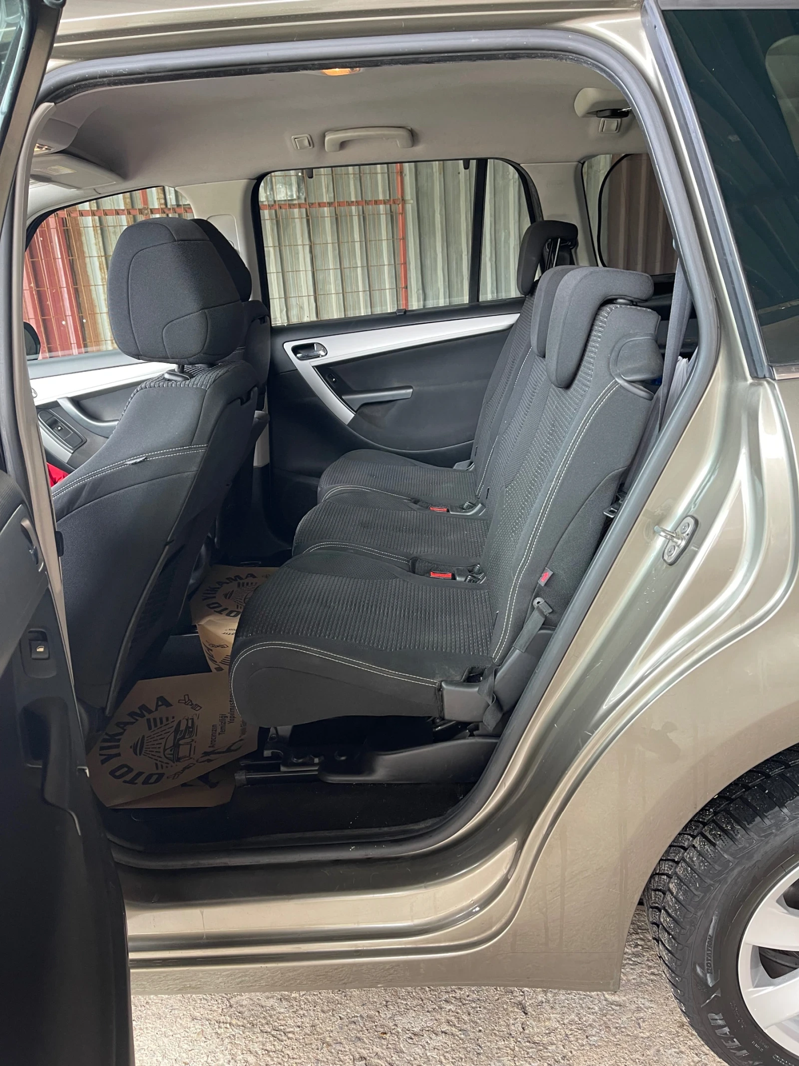 Citroen Grand C4 Picasso  - изображение 9