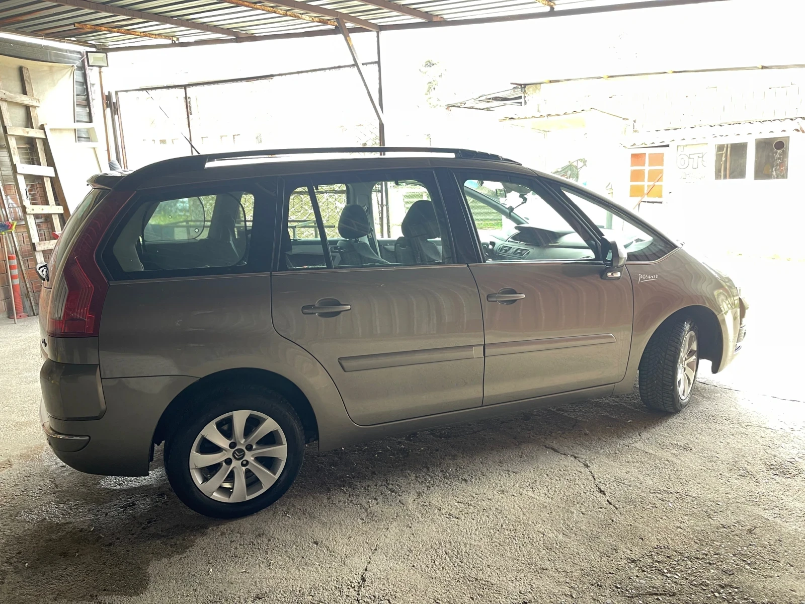 Citroen Grand C4 Picasso  - изображение 5