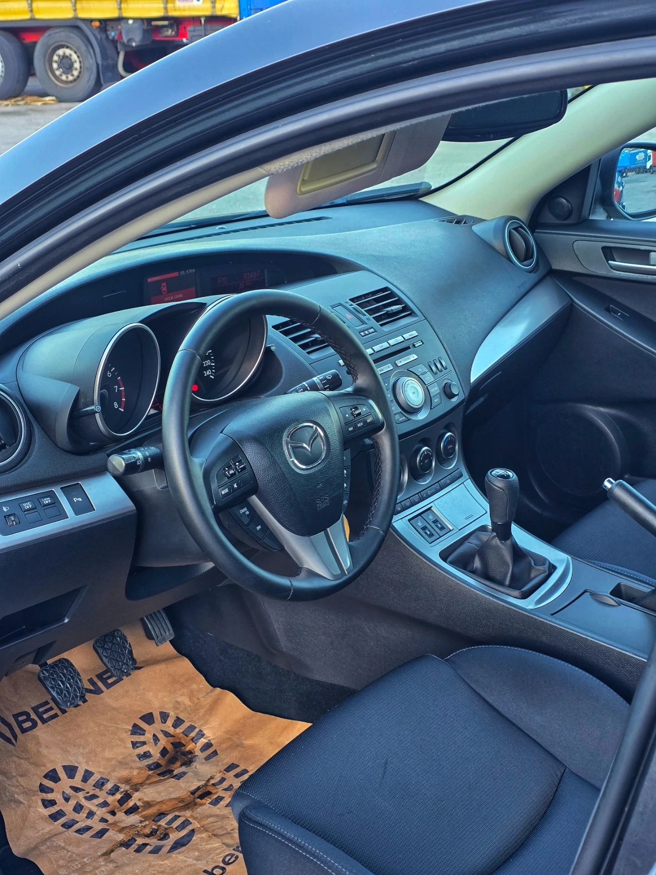 Mazda 3 | Mobile.bg   5