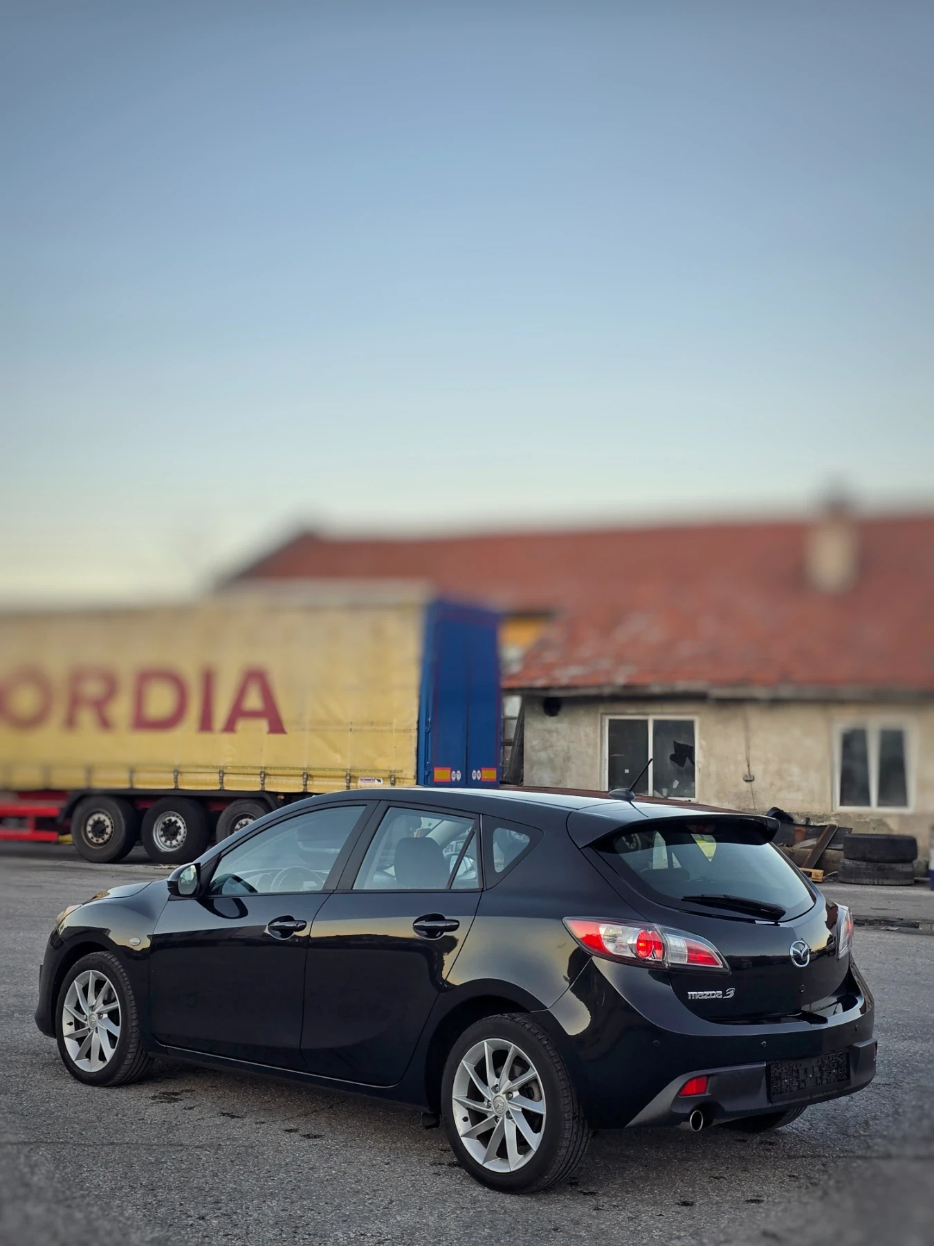 Mazda 3 | Mobile.bg   4
