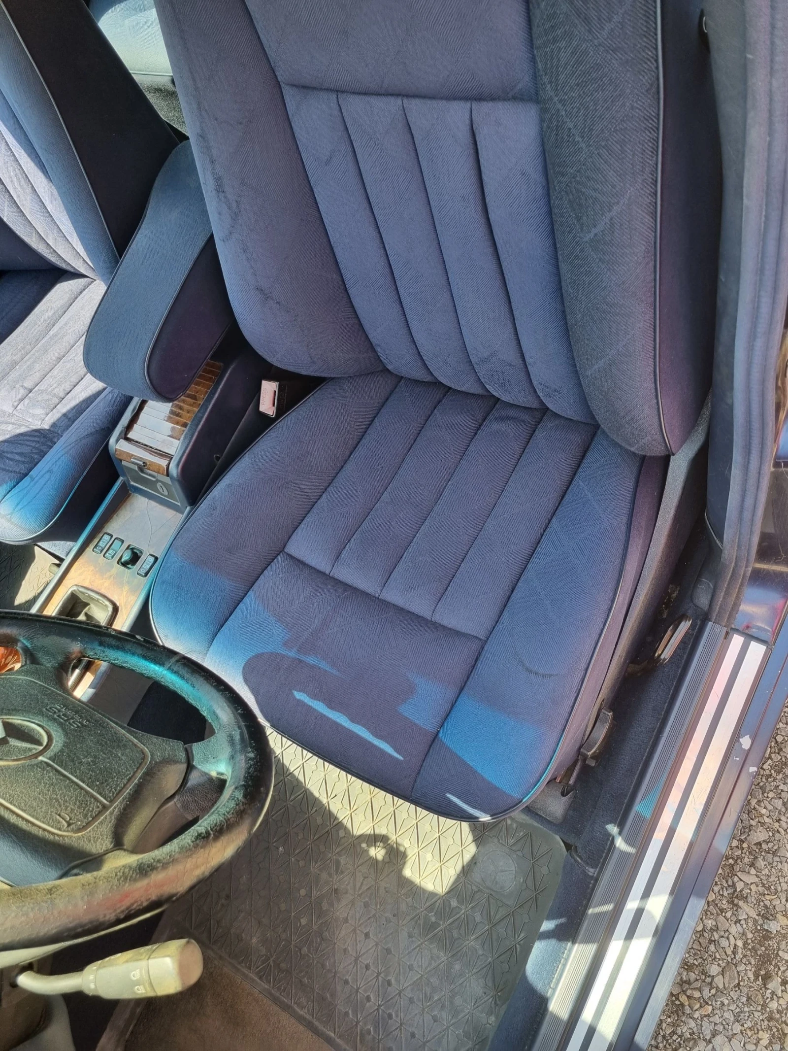 Mercedes-Benz 124 E250  - изображение 7