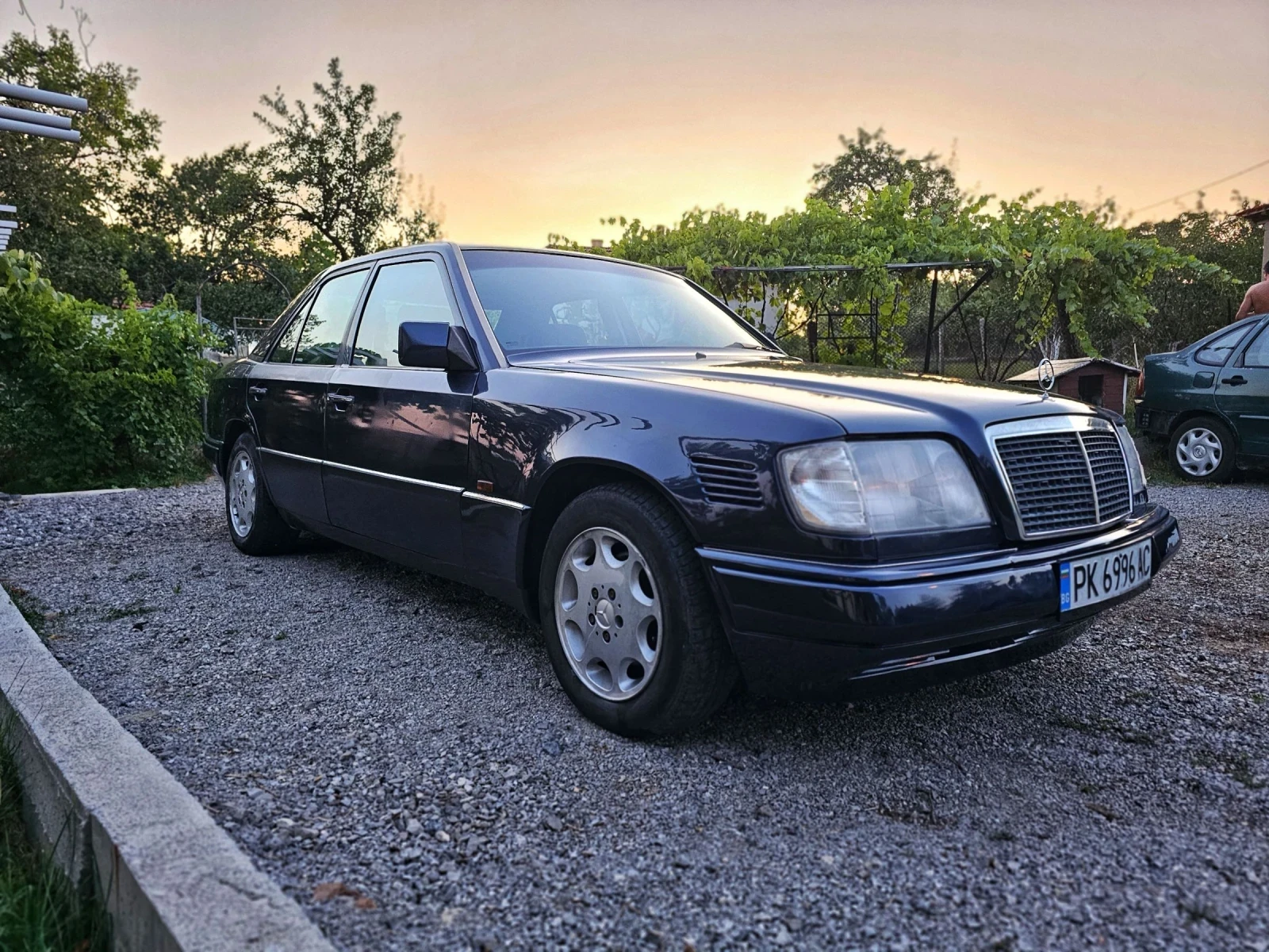 Mercedes-Benz 124 E250  - изображение 6