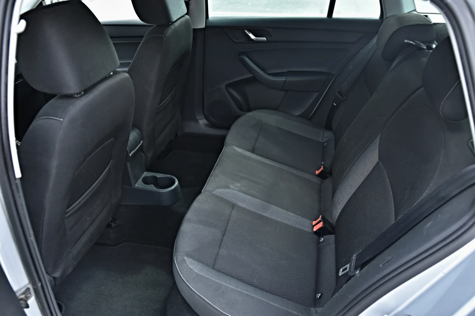 Skoda Rapid 1.4 TDI 90 EURO 6 - изображение 7