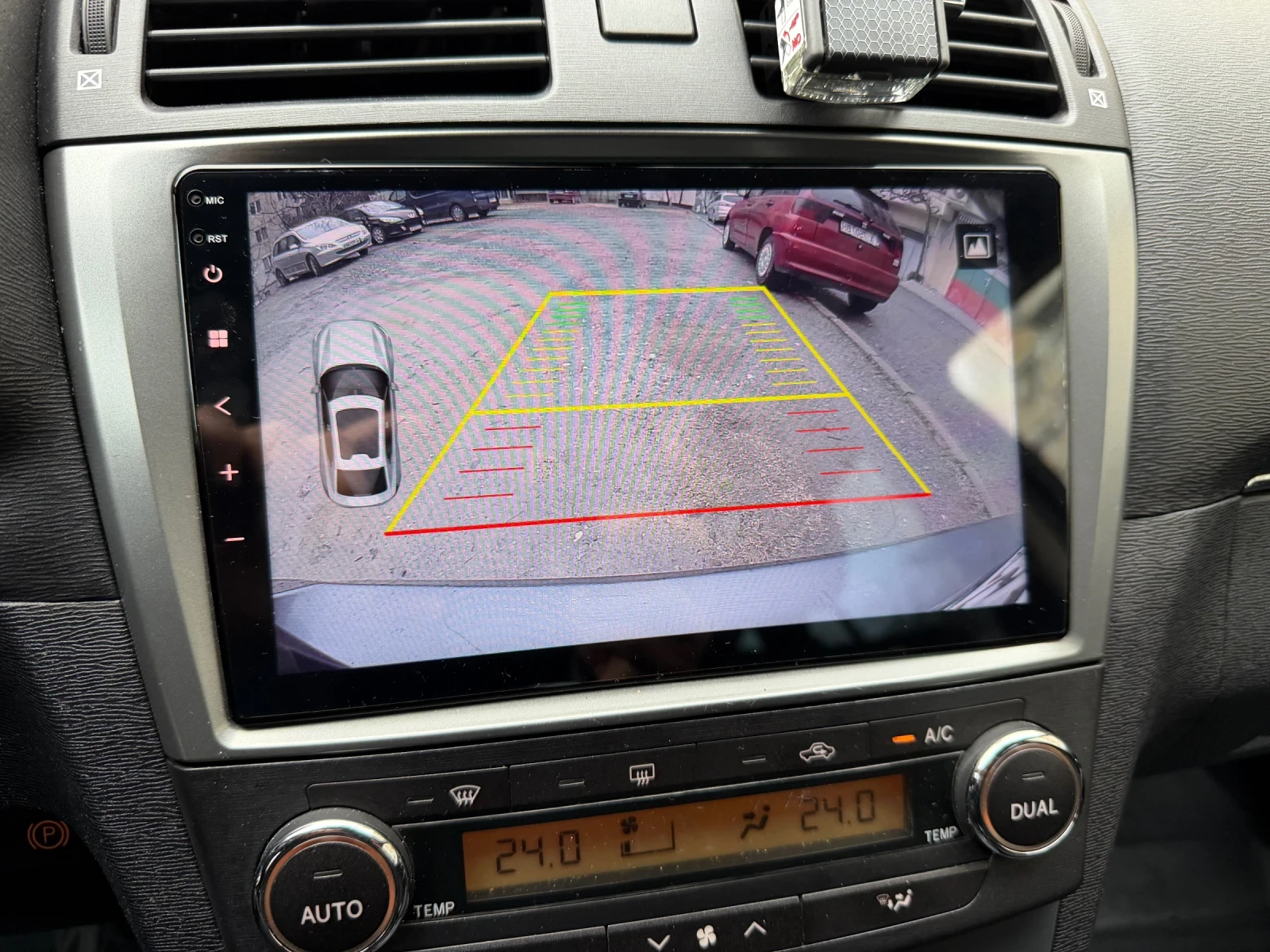 Toyota Avensis | Mobile.bg � ����������� 10