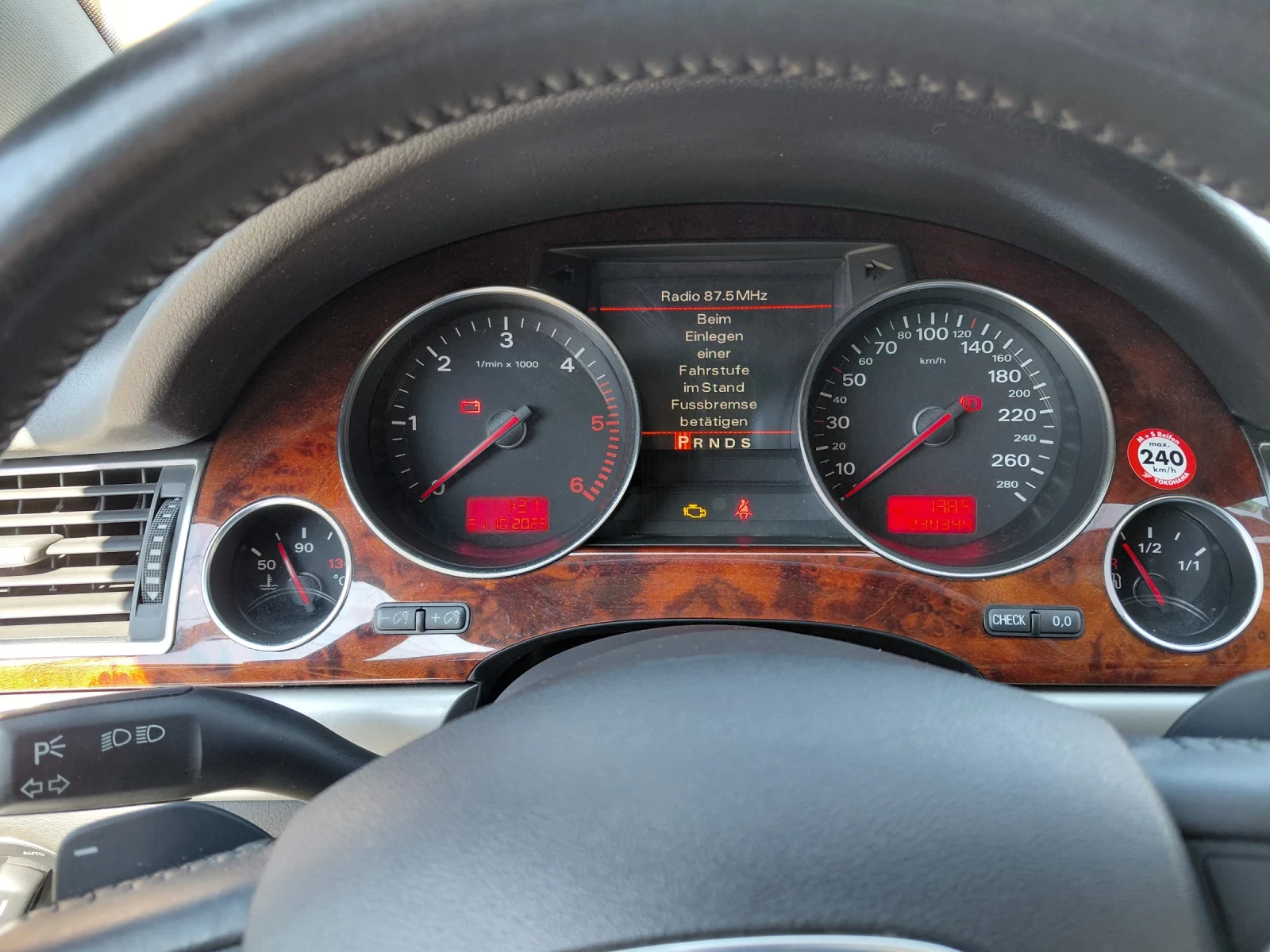 Audi A8 4200, снимка 4 - Автомобили и джипове - 54585349