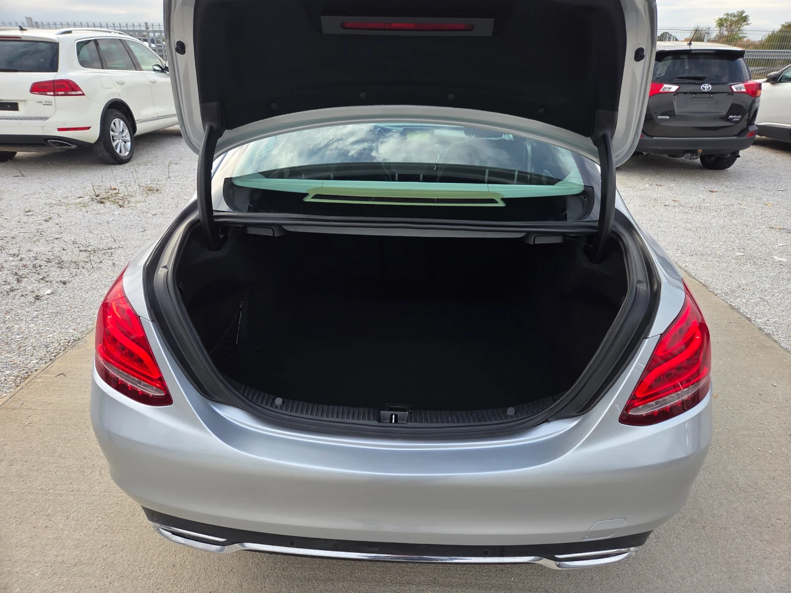 Mercedes-Benz C 220 2.2CDi/170kc/EURO6/FULL, снимка 12 - Автомобили и джипове - 54838656
