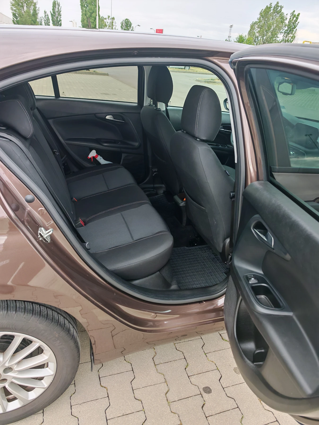Fiat Tipo 1.0 турбо , снимка 11 - Автомобили и джипове - 54986064