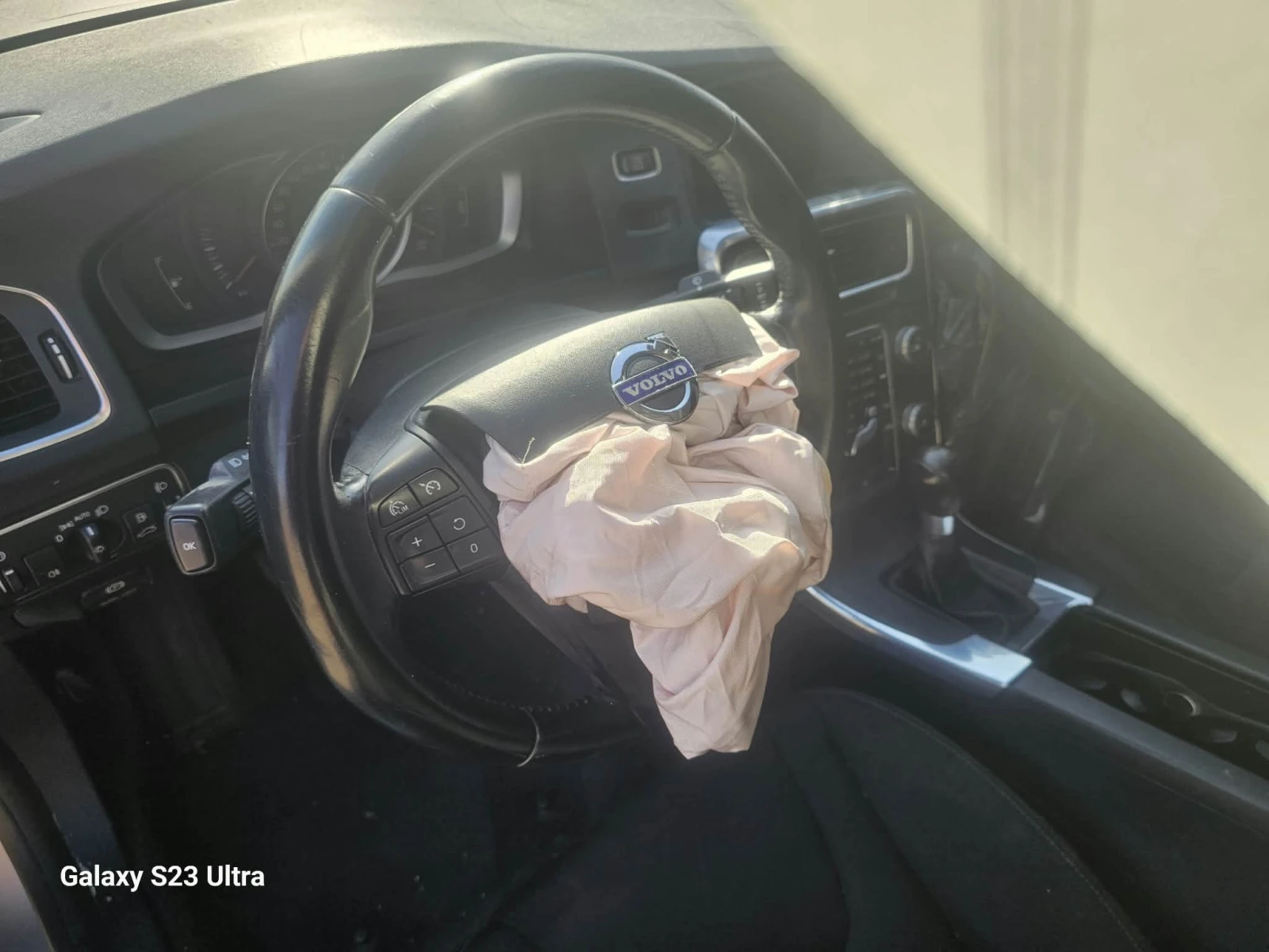 Volvo S60 2.0 D, снимка 5 - Автомобили и джипове - 56393802