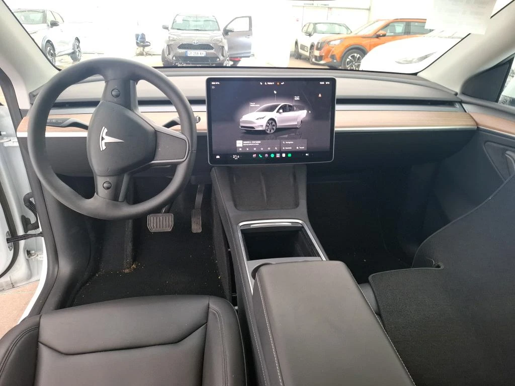 Tesla Model Y Long Range Leather LED Navi 97% SoH, снимка 11 - Автомобили и джипове - 56665777