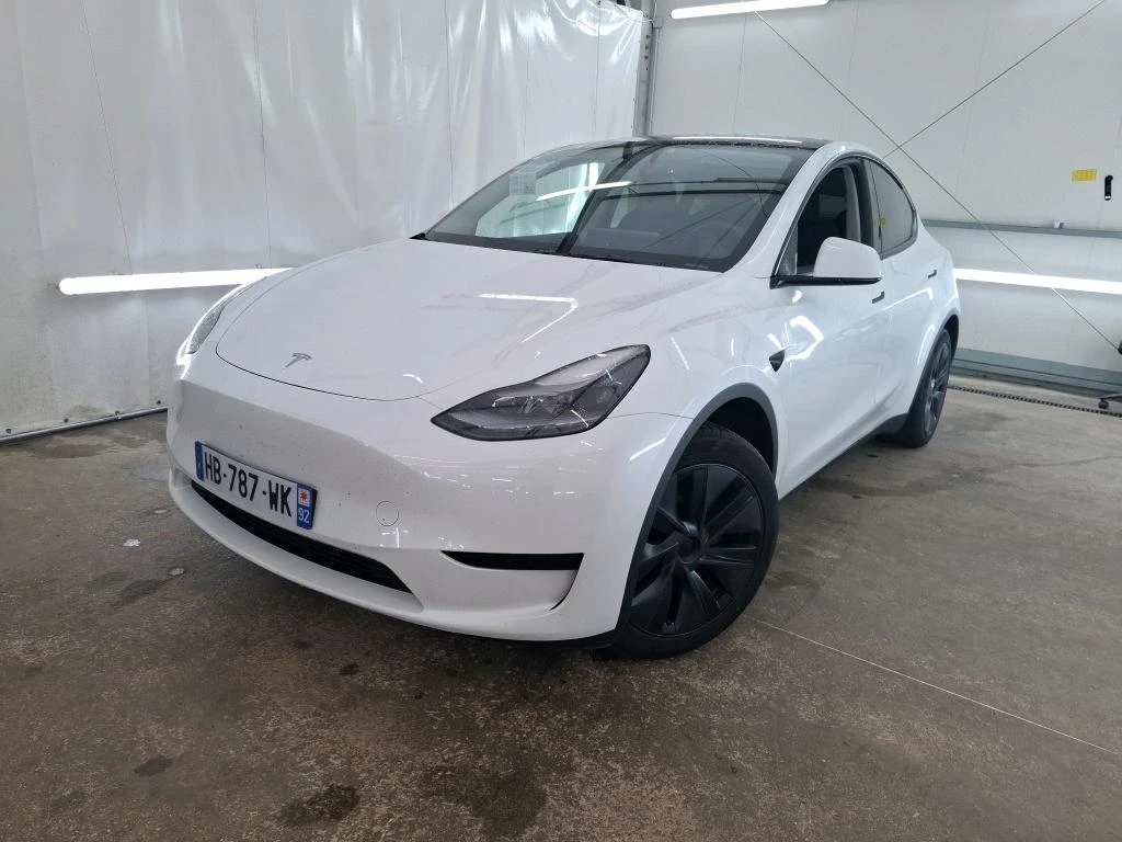 Tesla Model Y Long Range Leather LED Navi 97% SoH