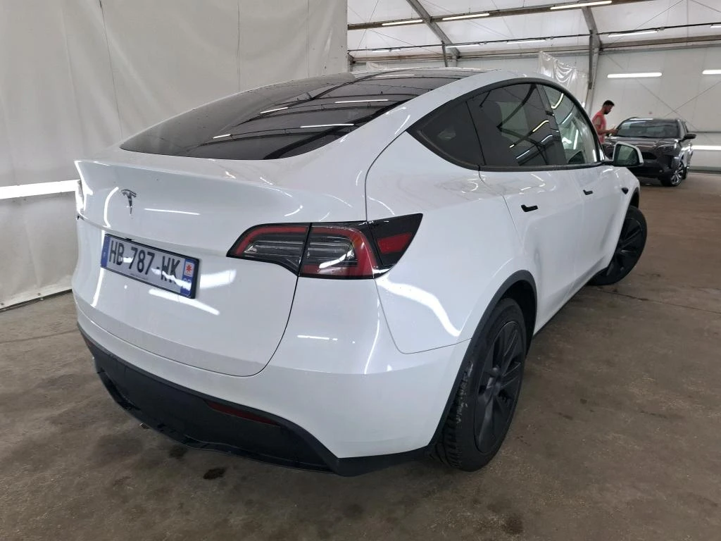 Tesla Model Y Long Range Leather LED Navi 97% SoH, снимка 6 - Автомобили и джипове - 56665777