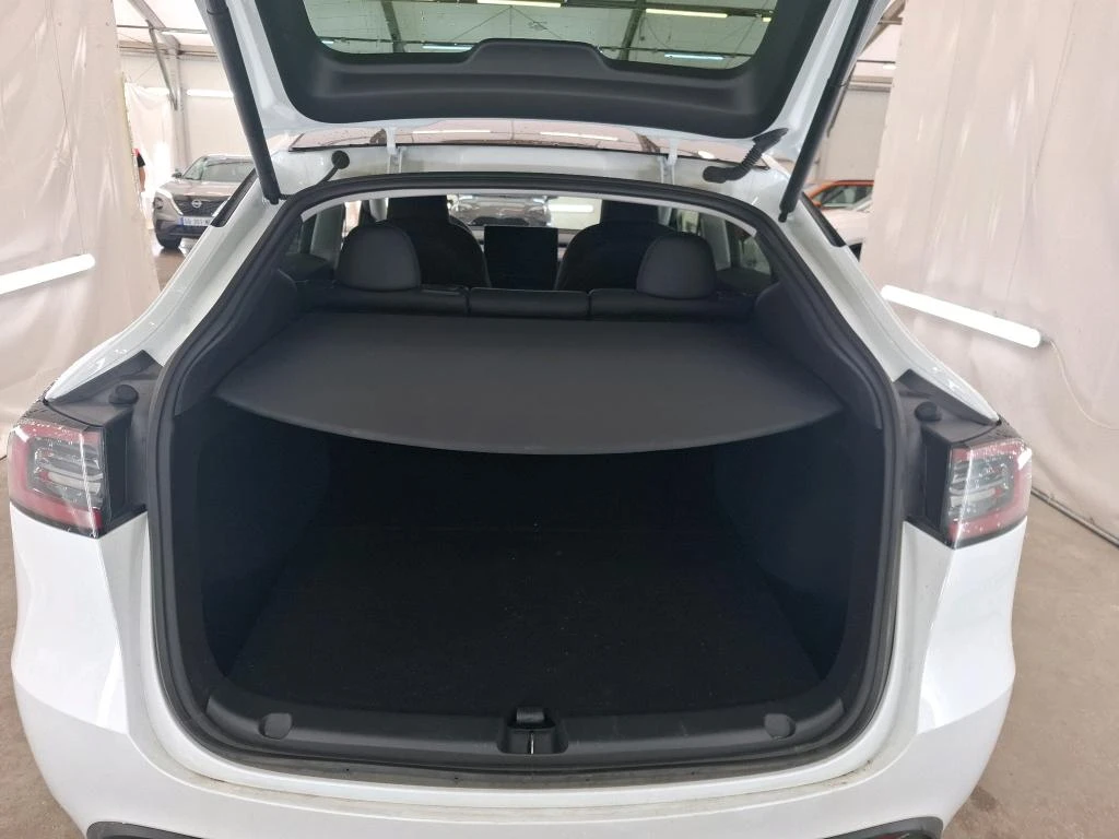 Tesla Model Y Long Range Leather LED Navi 97% SoH, снимка 5 - Автомобили и джипове - 56665777