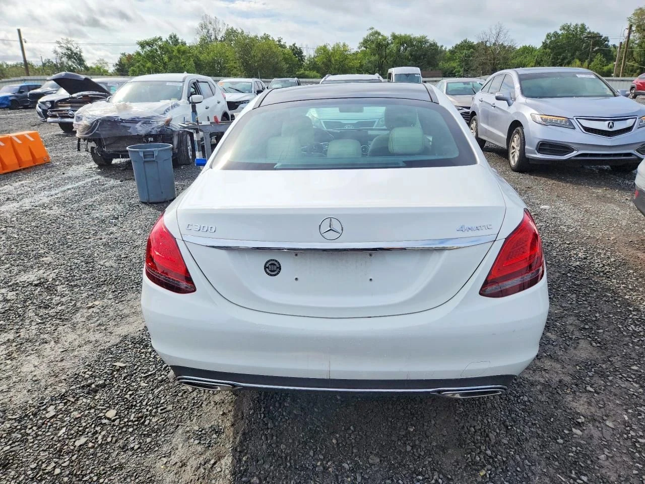 Mercedes-Benz C 300, снимка 6 - Автомобили и джипове - 56713339