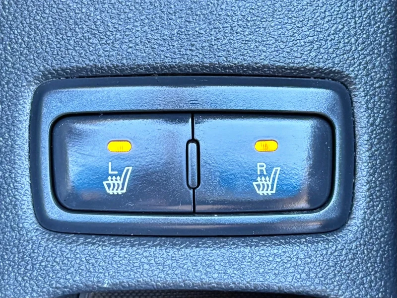 Kia Sportage 2.0CRDI/4Х4/ПОДГРЕВ, снимка 12 - Автомобили и джипове - 52613622