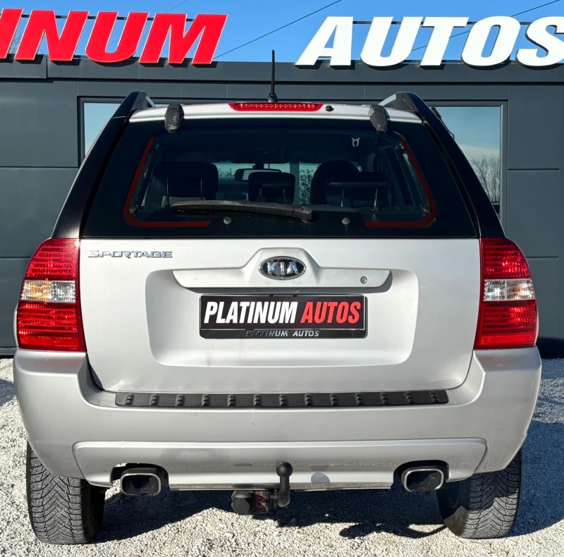 Kia Sportage 2.0CRDI/4Х4/ПОДГРЕВ, снимка 13 - Автомобили и джипове - 52613622