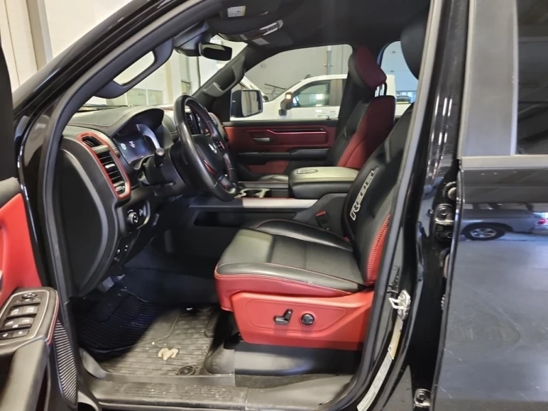 Dodge RAM 1500 * REBEL CREW CAB SHORT BED * CARFAX * БЕЗ ПЪРВОНАЧ, снимка 5 - Автомобили и джипове - 53245319