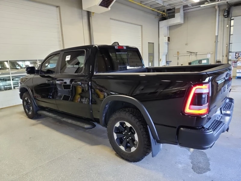 Dodge RAM 1500 * REBEL CREW CAB SHORT BED * CARFAX * БЕЗ ПЪРВОНАЧ, снимка 4 - Автомобили и джипове - 53245319