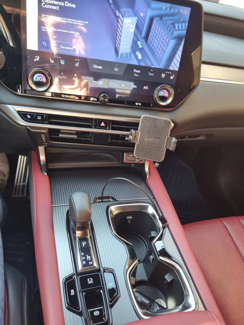 Lexus RX 500h, снимка 7 - Автомобили и джипове - 53507454