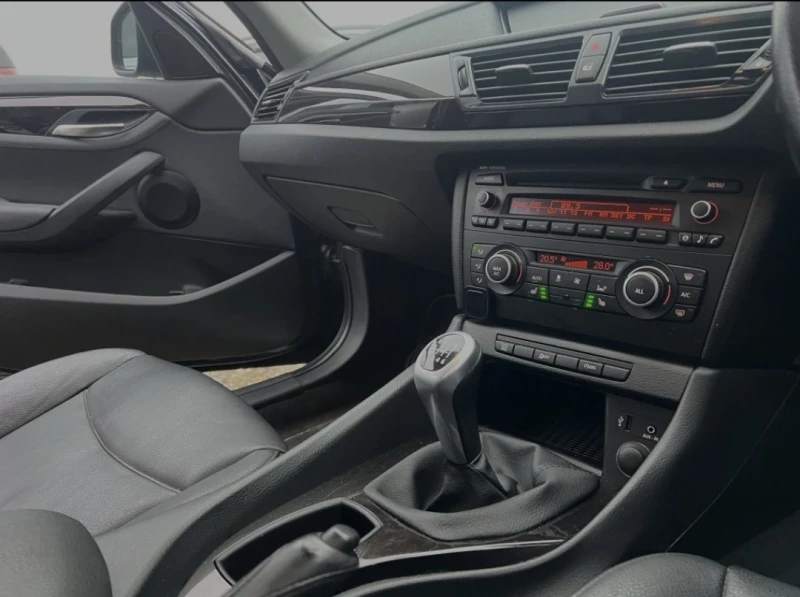 BMW X1, снимка 7 - Автомобили и джипове - 53513070
