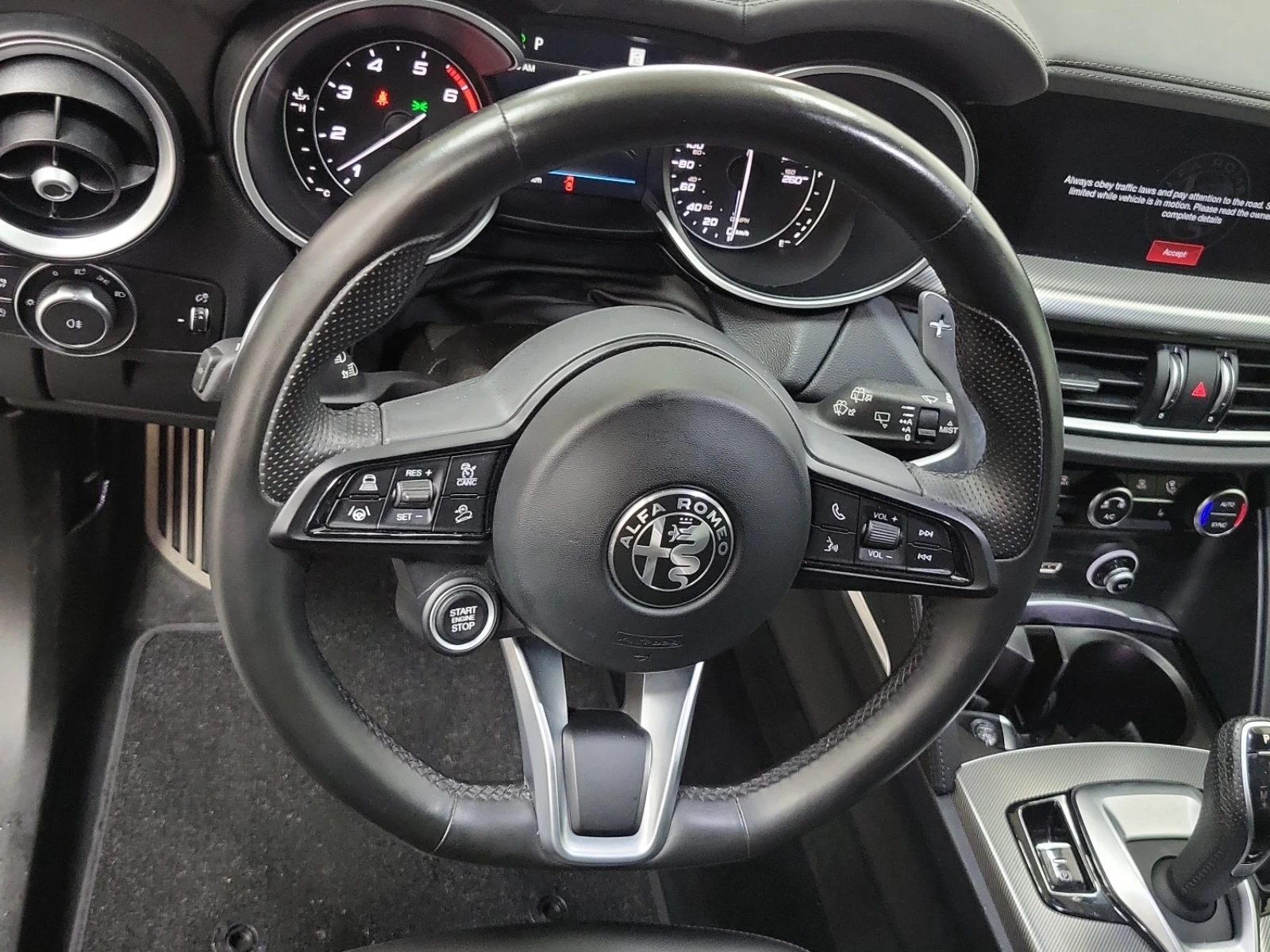Alfa Romeo Stelvio * TI SPORT * CARFAX * ВЪЗМОЖНОСТ ЗА ФИНАНСИРАНЕ - изображение 8