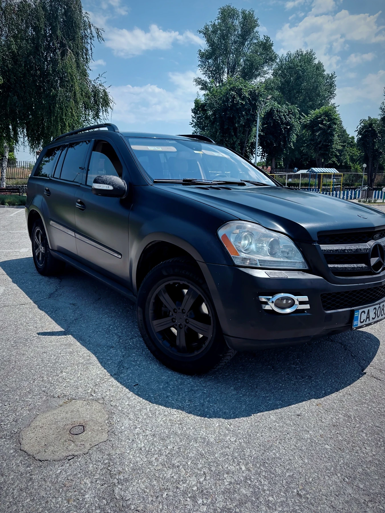 Mercedes-Benz GL 320 BLACK MATTE / NAVI / CARPLAY / 4MATIC / OFF-ROAD - изображение 2