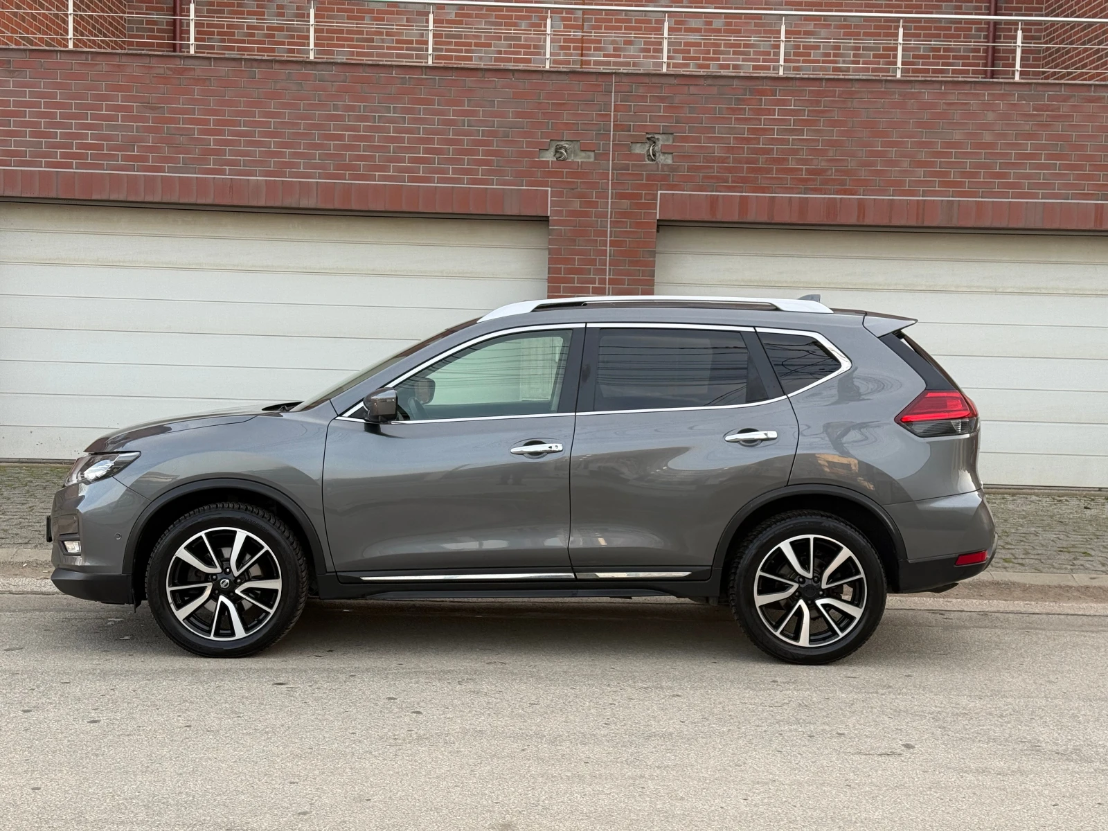 Nissan X-trail PREMIUM-4X4-AVTOMAT-ШВЕЙЦАРИ - изображение 8