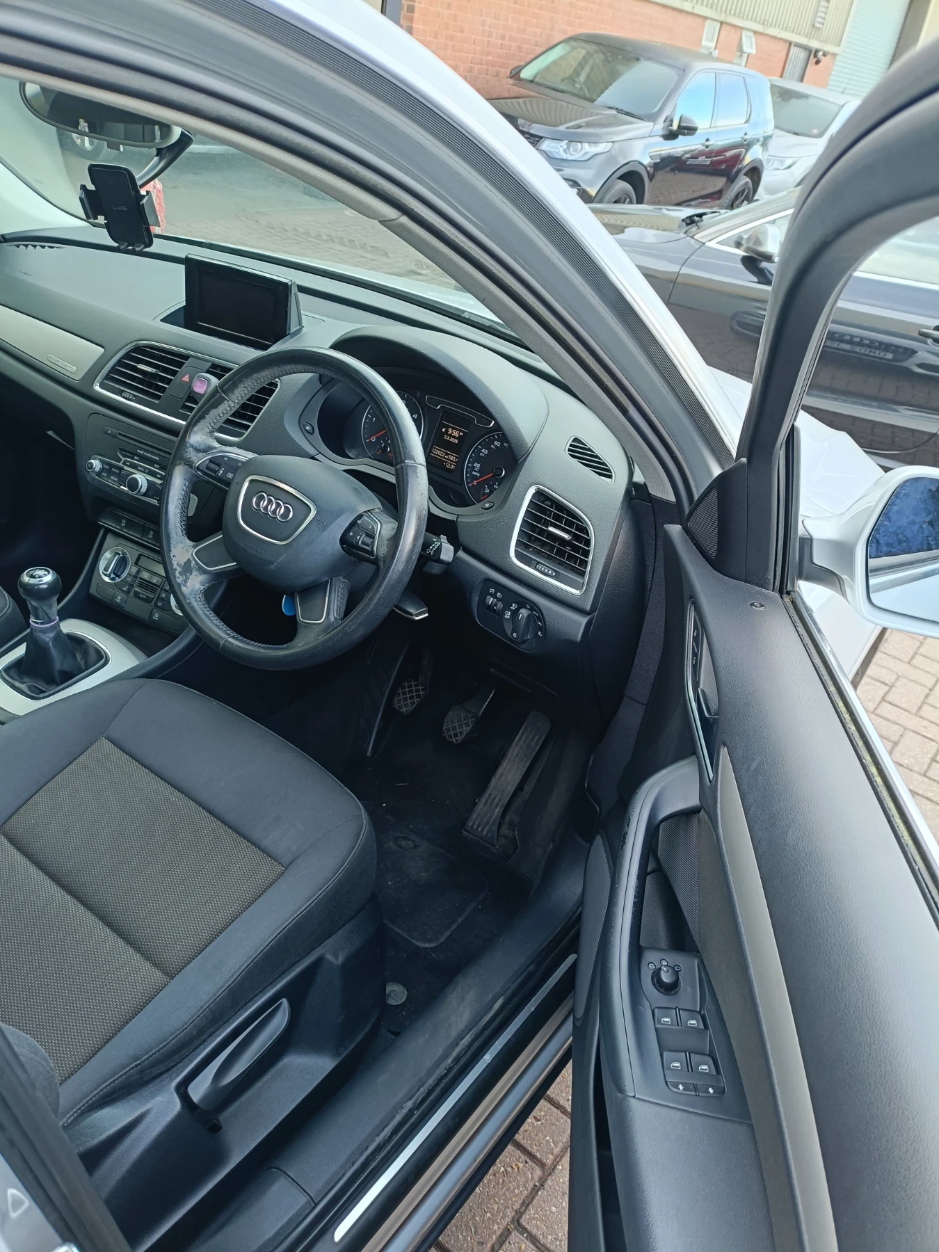 Audi Q3 2.0tdi Quattro , снимка 9 - Автомобили и джипове - 53906583