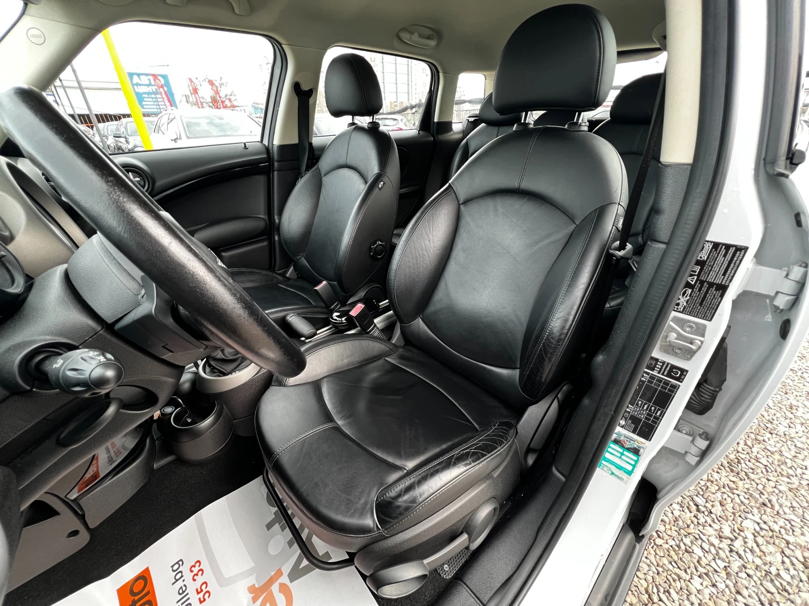 Mini Countryman S 2.0d ALL4/AUT/NAVI/XENON/ПАРКТРОНИК, снимка 8 - Автомобили и джипове - 54044715