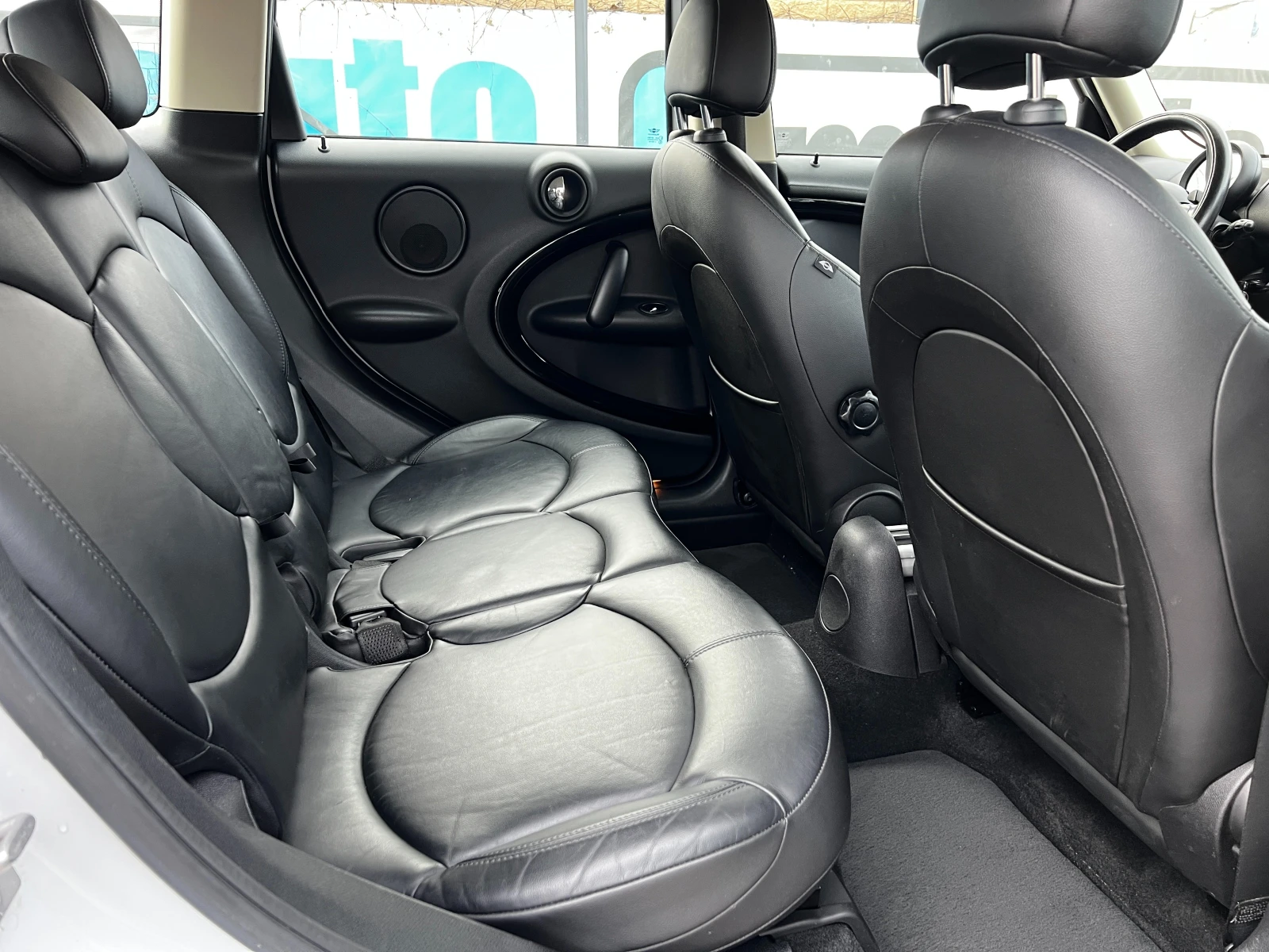 Mini Countryman S 2.0d ALL4/AUT/NAVI/XENON/ПАРКТРОНИК, снимка 13 - Автомобили и джипове - 54044715