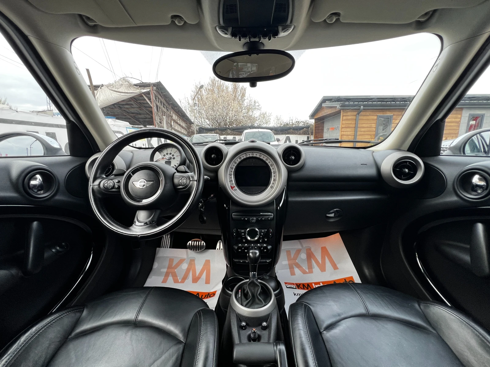 Mini Countryman S 2.0d ALL4/AUT/NAVI/XENON/ПАРКТРОНИК, снимка 16 - Автомобили и джипове - 54044715