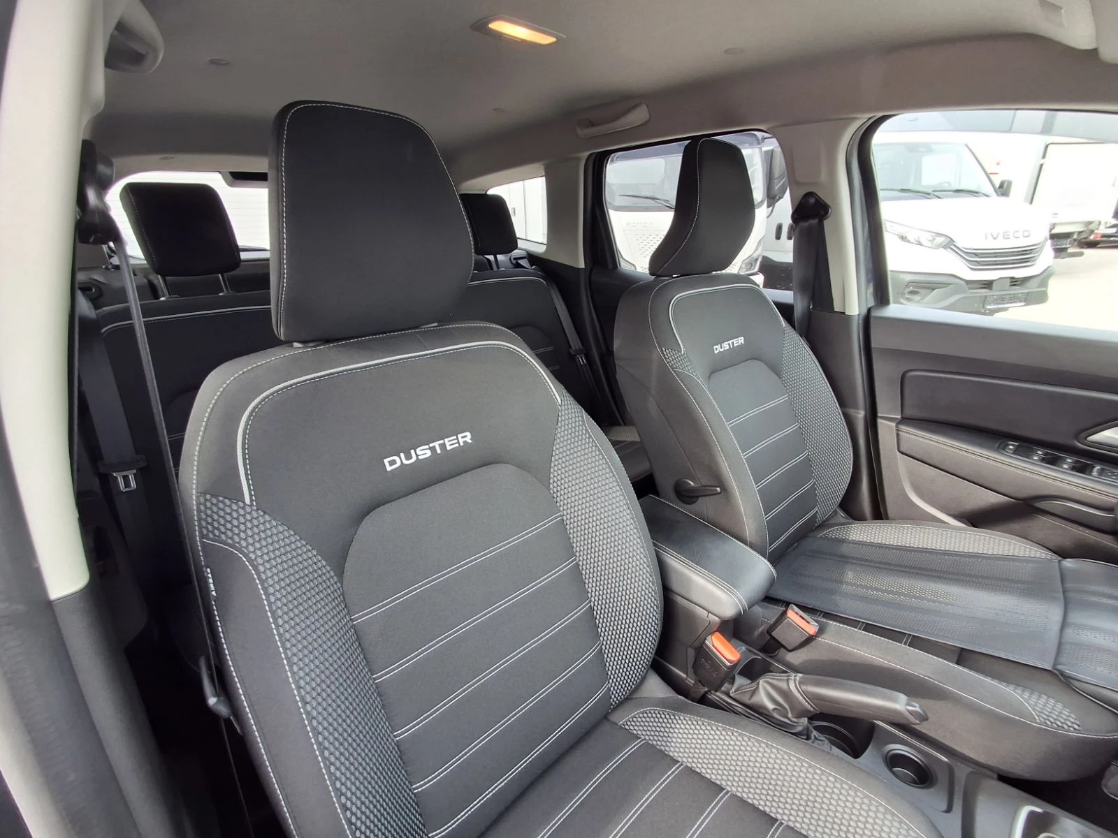 Dacia Duster TCe 100 �.�. ECO-G S&S BVM6 | Mobile.bg � ����������� 14