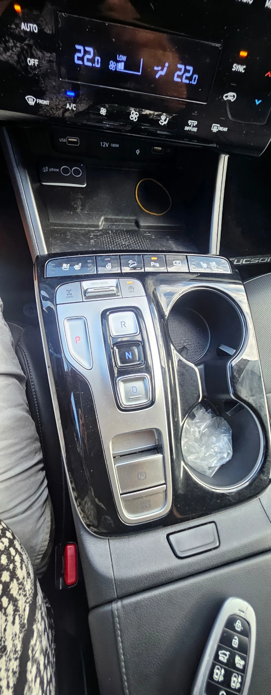 Hyundai Tucson LIMITED , снимка 12 - Автомобили и джипове - 55138708