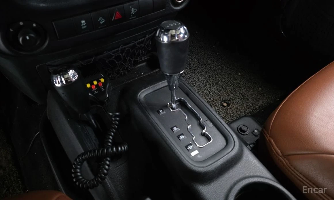 Jeep Wrangler, снимка 9 - Автомобили и джипове - 55147256